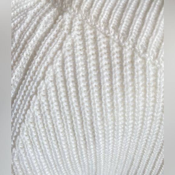 🤍 Zaful Creamy White Cozy off the shoulder Sweater - scoop neck one size - new - Picture 8 of 8